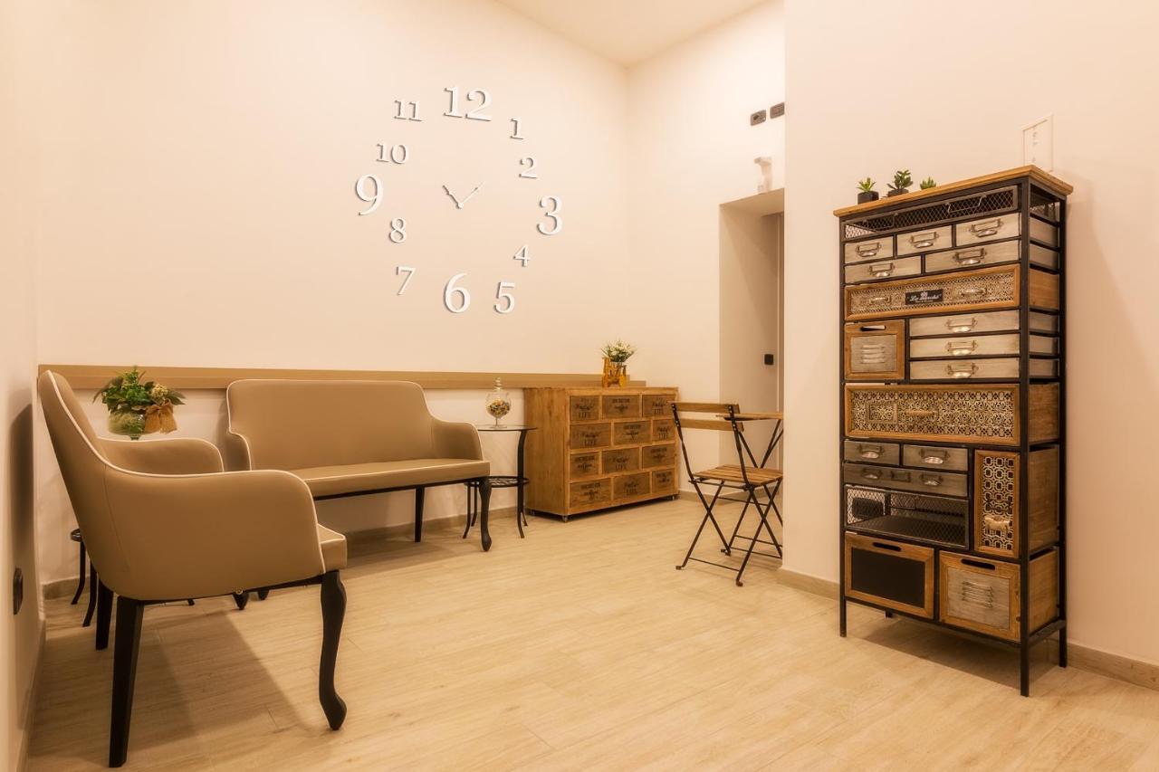B&B Mariella'S House 산타 마리아 카푸아 베테레 외부 사진
